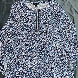 Roz & Ali flowered blouse